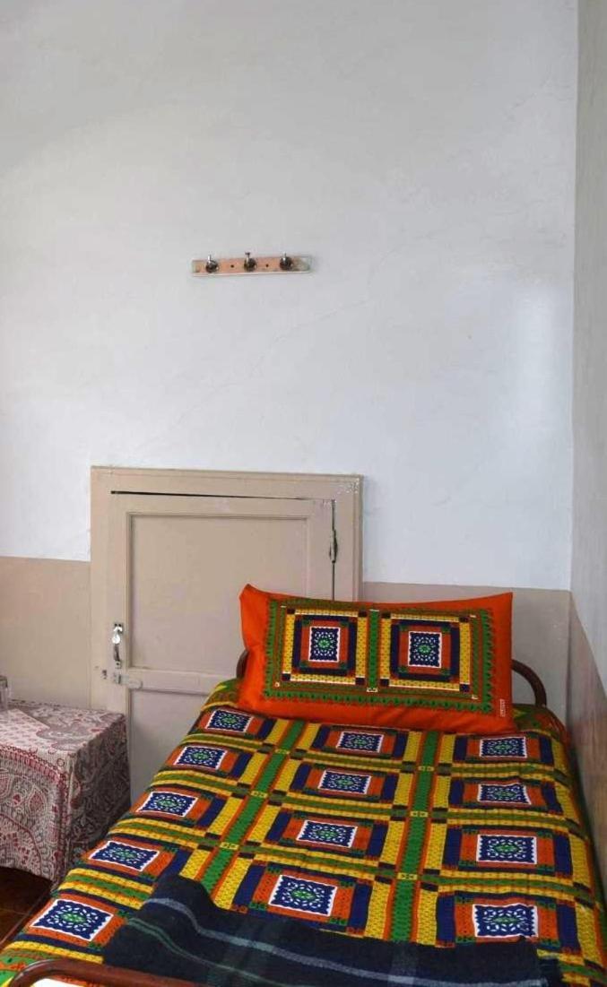 City Guest House Будж Екстериор снимка